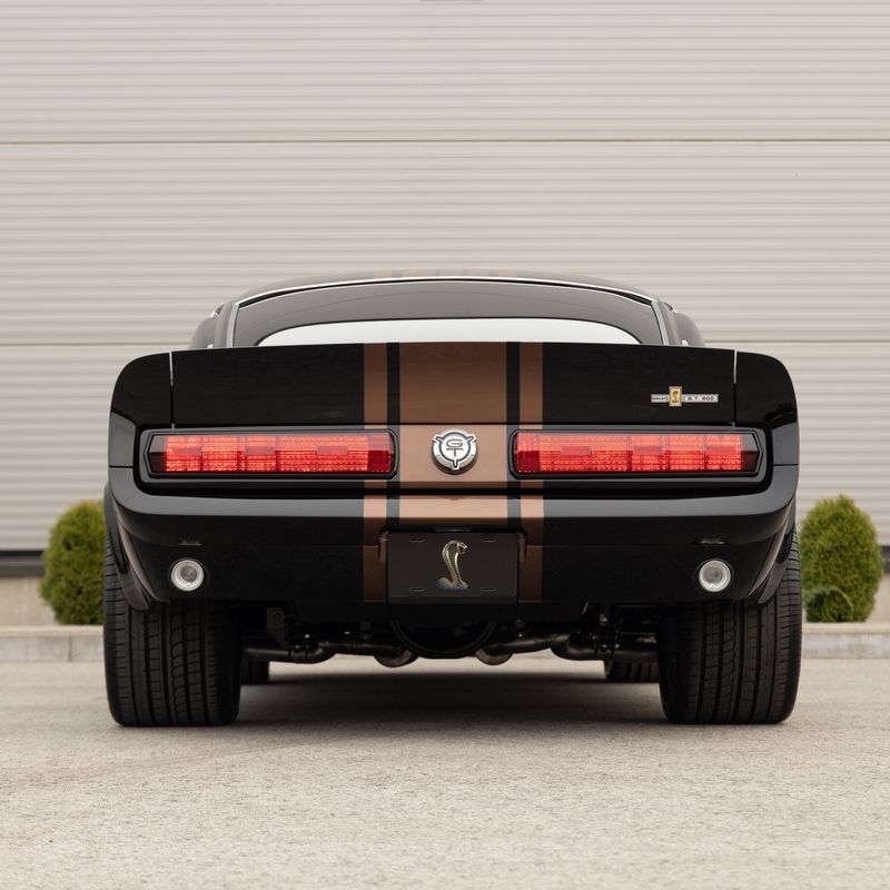 Ford Mustang Fastback (1965) restomod – pilt 2/3